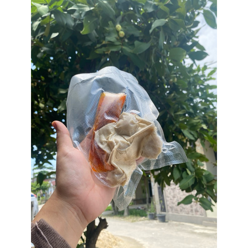 

PANGSIT CHILIOIL FROZEN