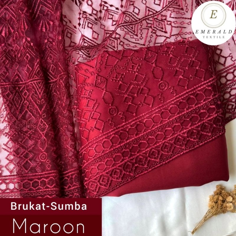 SETENGAH METER Kain Brukat Tile Bahan Kebaya Motif Sumba - Maroon