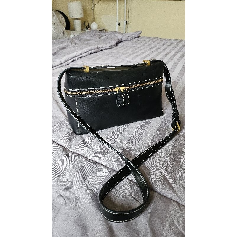 queen of material preloved bag