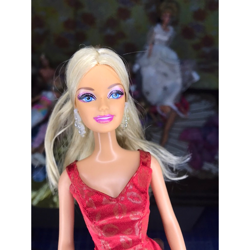 Barbie Eden abal abal with christmas gown and fabolous earing / Mainan Anak Boneka Barbi Barby Secon