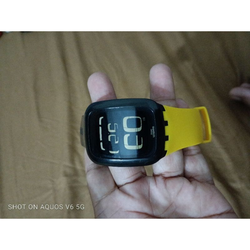 jam tangan swatch touch original second,preloved,harga Rp 345 000.