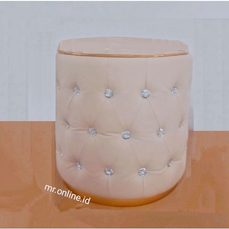 KURSI STOOL RUANG TAMU ESTETIK MINIMALIS