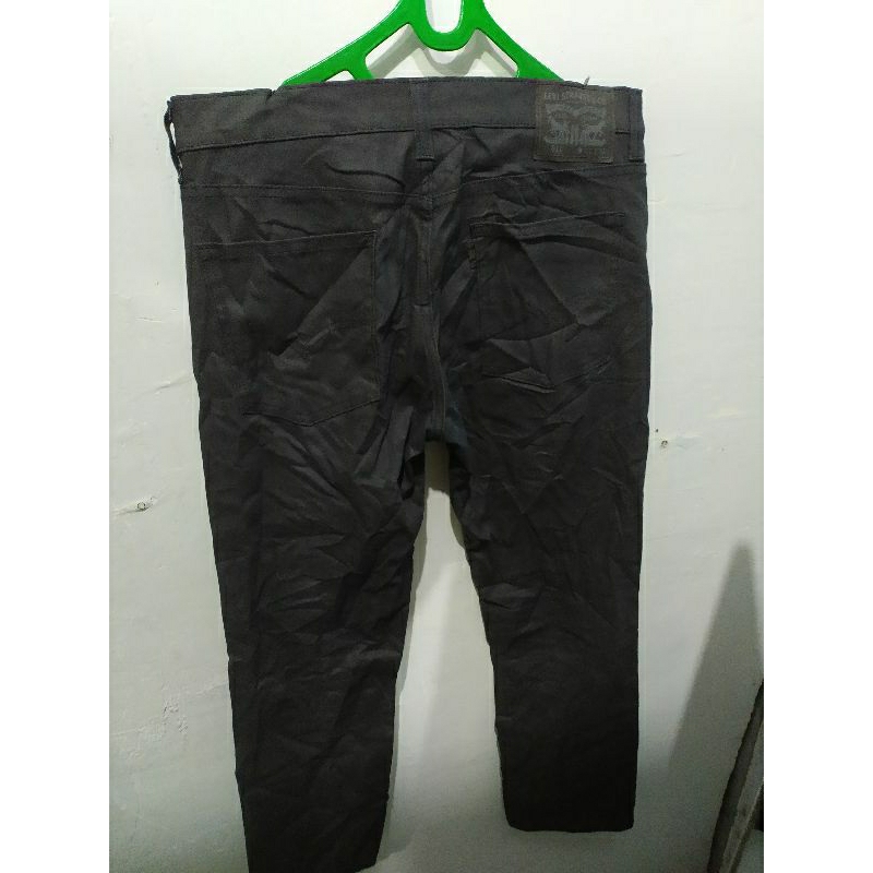 Levis black coated 511