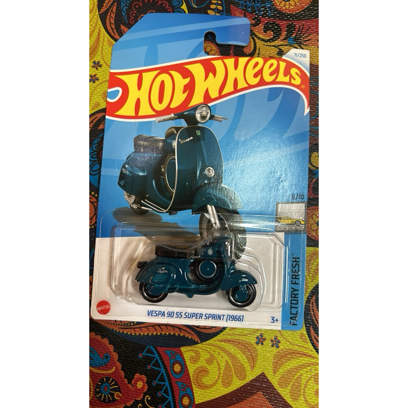 Diecast Hotwheels Vespa 90 SS 1966