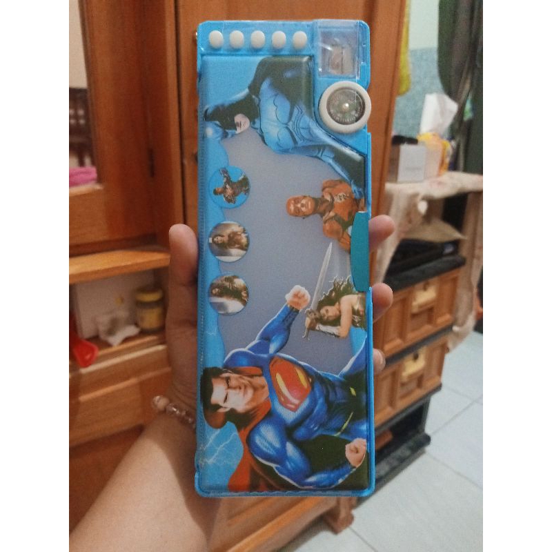 

Kotak Pensil Magnet Anak Cowok