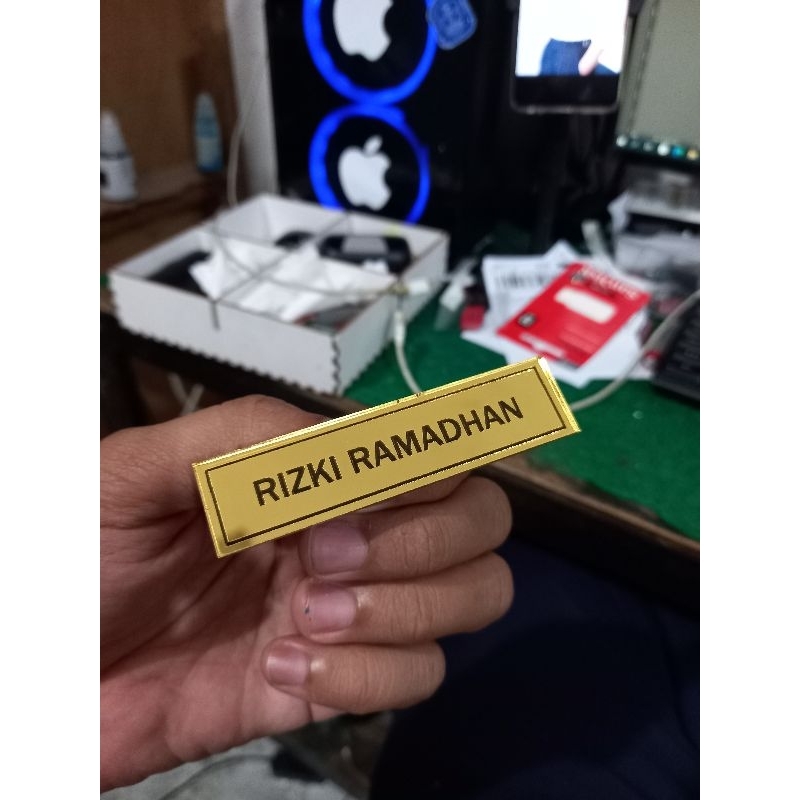 

Nametag gold akrilik mirror