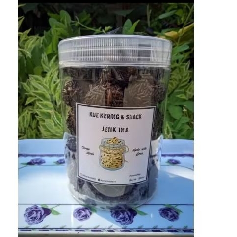 

Kue rambutan (toples 750ml)