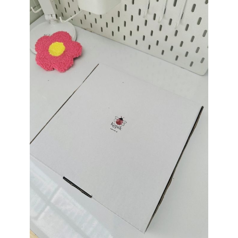 

Kepik - Gift Box | Bungkus Kotak Kado