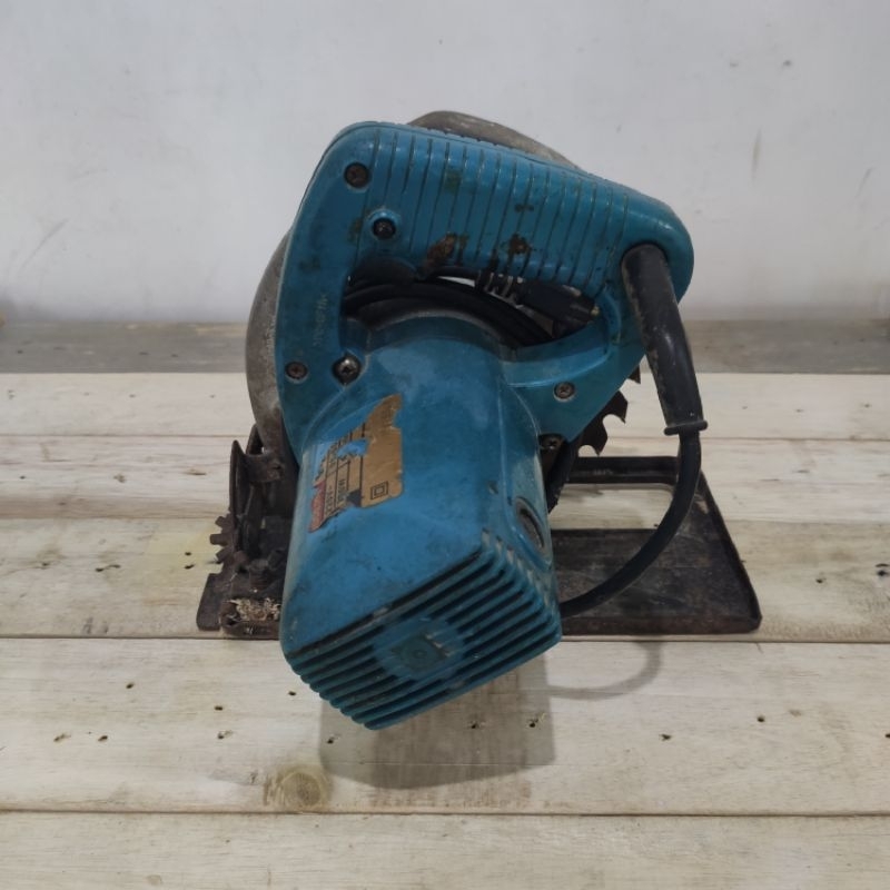 Circular Saw Mesin Serkel Modern M2650L Second