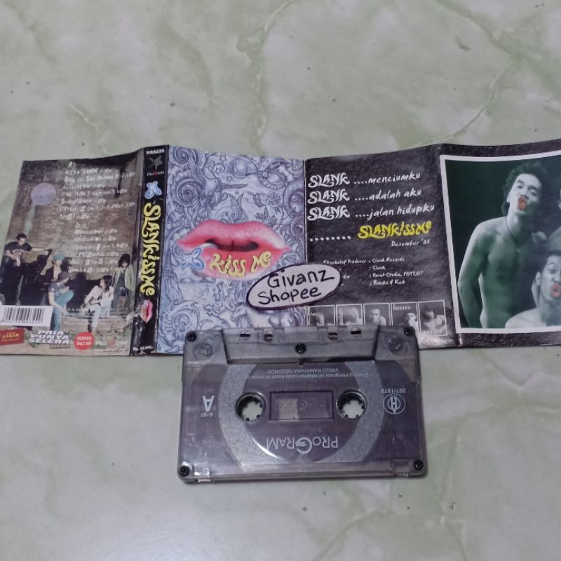 kaset pita SLANK - Kiss me