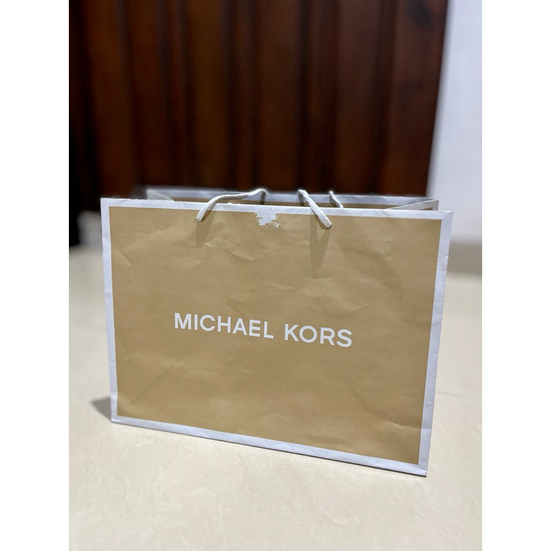 

paperbag michael kors