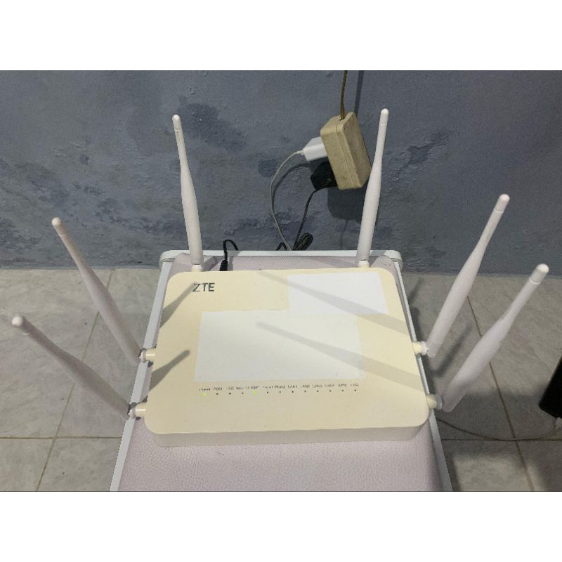 ONT ZTE F670 PREMIUM +ADAPTOR