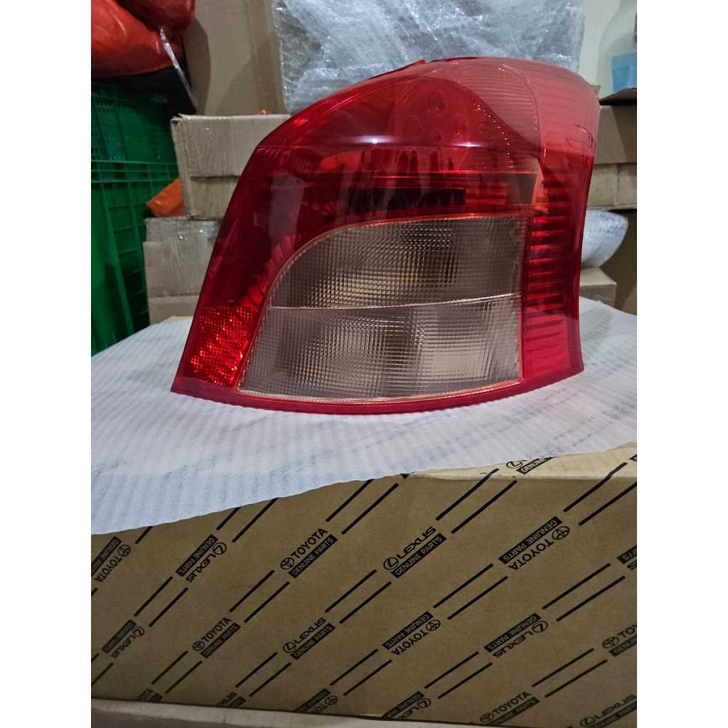 stoplamp stop lamp lampu belakang toyota yaris 2006 2007 2008 ori