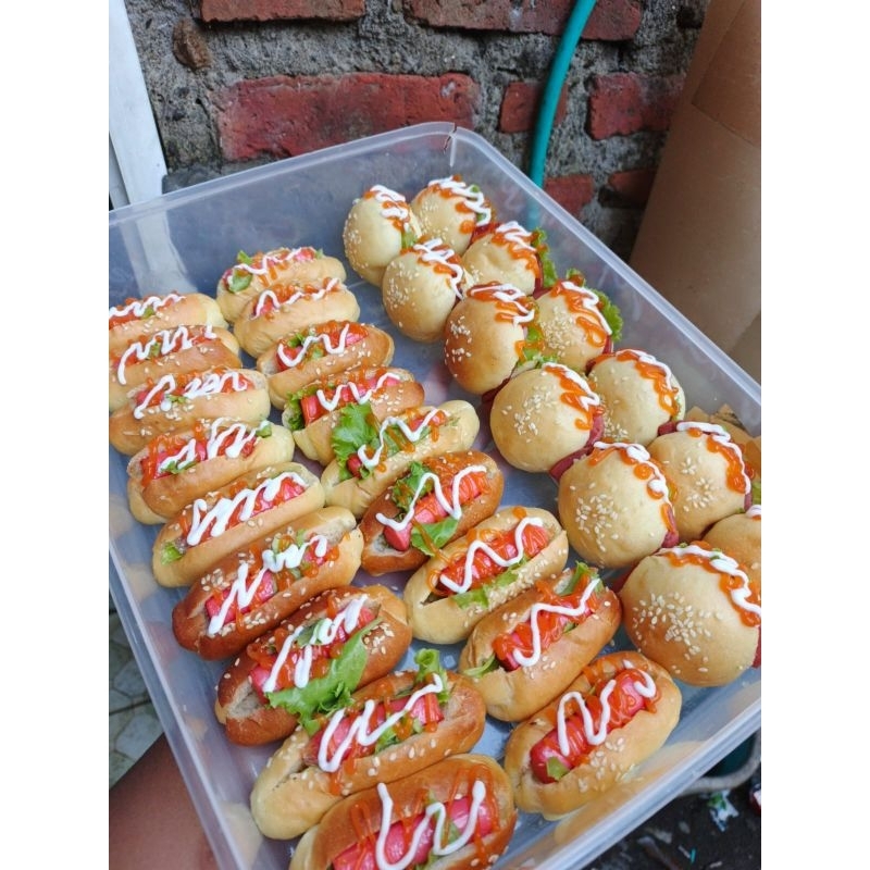 

Roti Burger & Hotdog