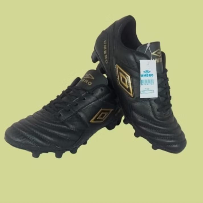 Sepatu Olahraga Sepak Bola Umbro Bahan Kulit Outsole Sudah Jahitan Keliling Size 39-43