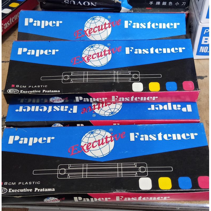 

PAPER FASTENER // PENJEPIT KERTAS PANJANG 8 CM BAHAN PLASTIK KUALITAS BAGUS