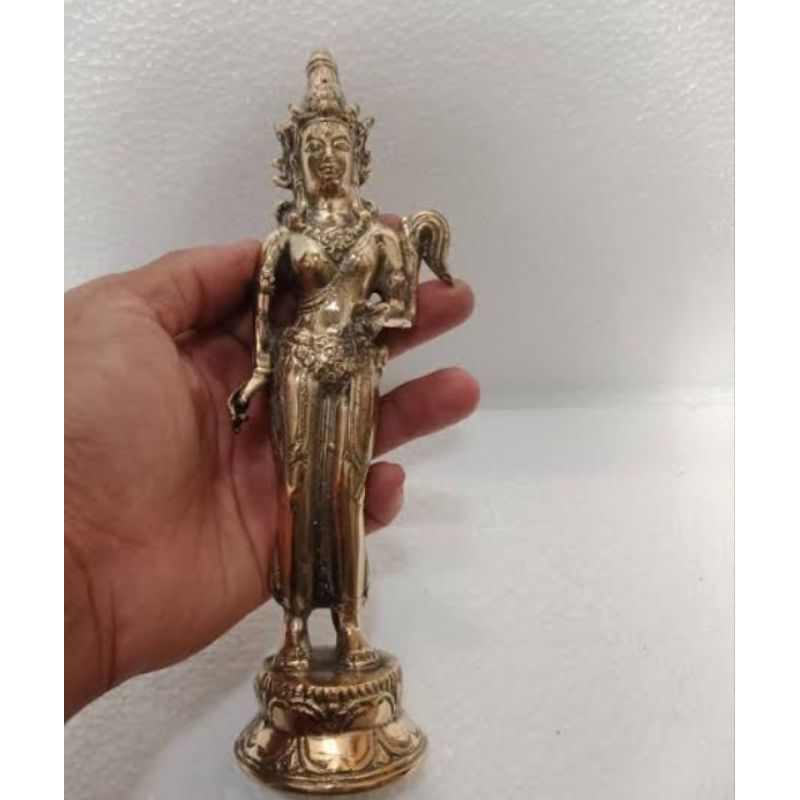 Patung Golek Kencono Kuningan