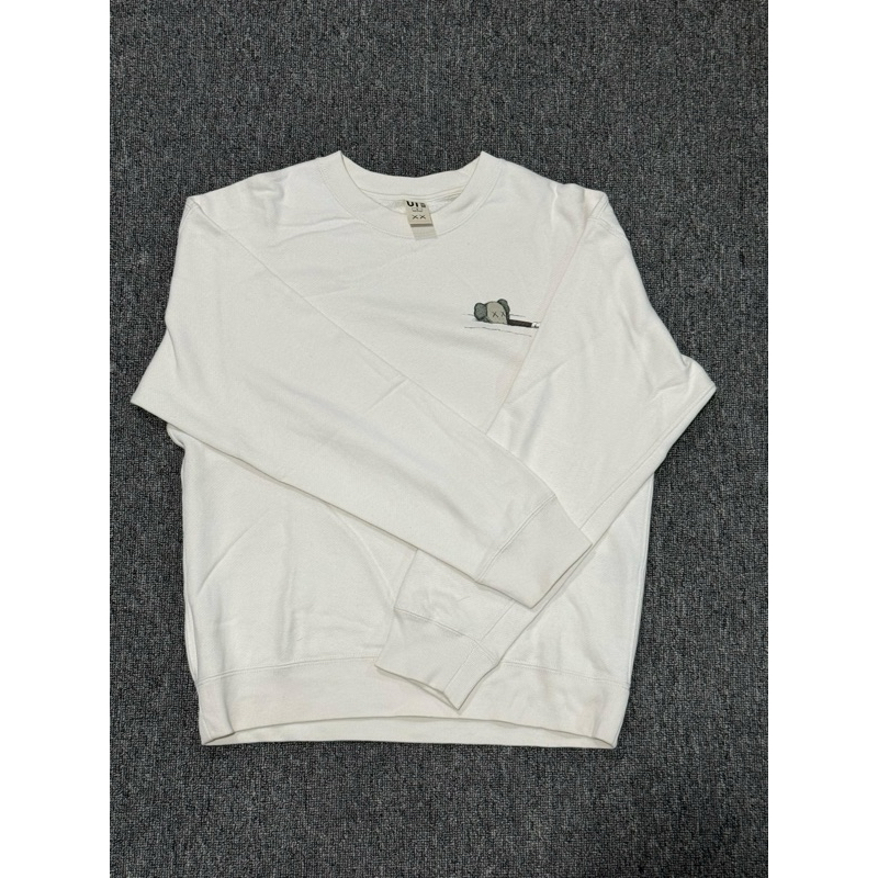 PRELOVED-UNIQLO CREWNECK X KAWS