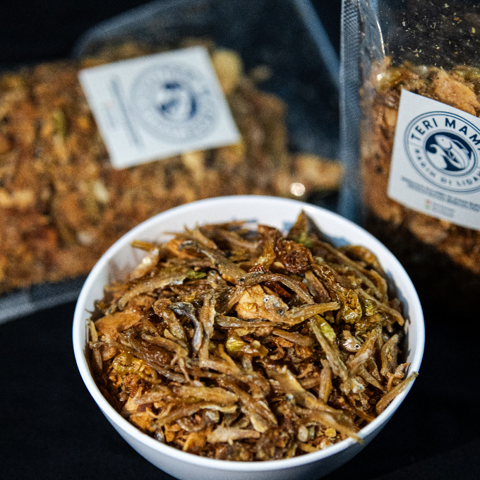 

Teri Bawang Goreng , Tanpa Pengawet 100% dari Bahan Alami