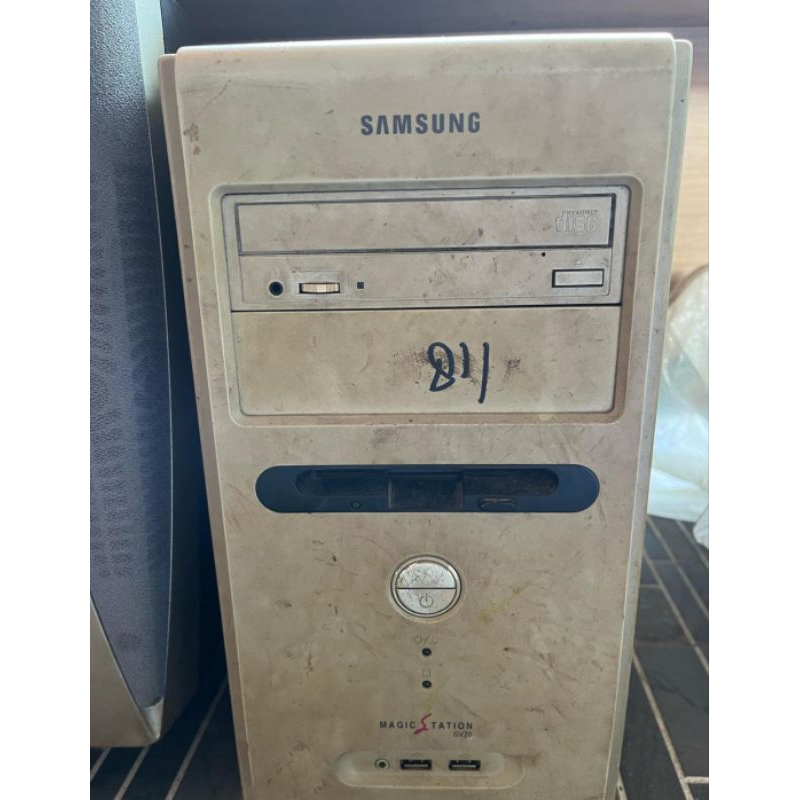 komputer cpu pentium 2 VINTAGE BARANG ANTIK kondisi NYALA