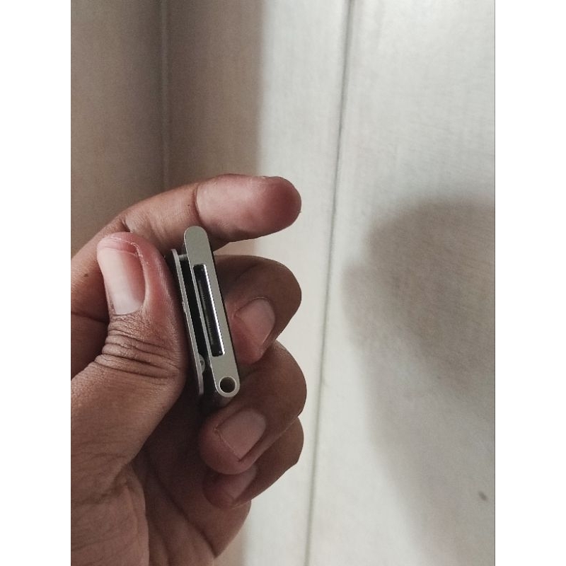 iPod Nano 6th 8gb with strap jam