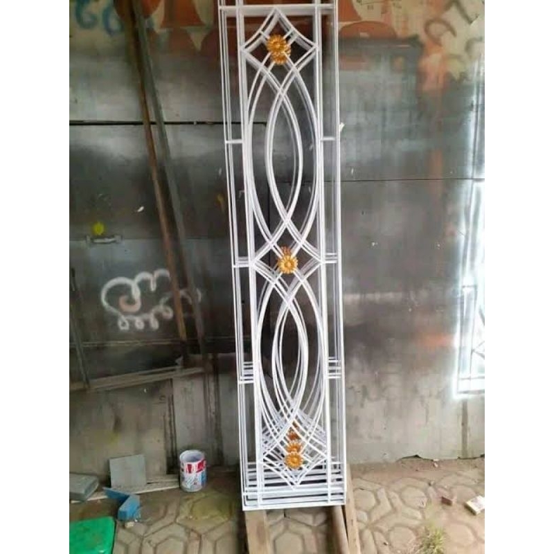 Teralis Minimalis Elegan ukuran L50xT120untuk Rumah ModernAmankan rumah tanpa mengorbankan estetika.