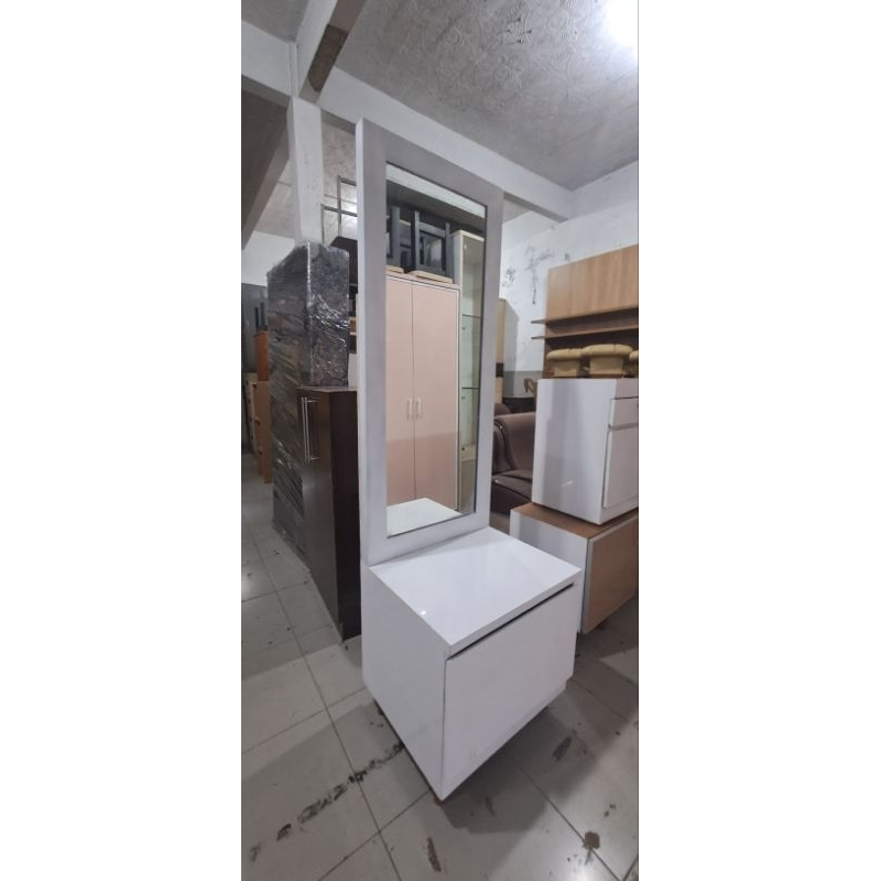 Meja Rias Minimalis | Meja Cermin | Kaca Cermin | Lemari Rias (BEKAS)