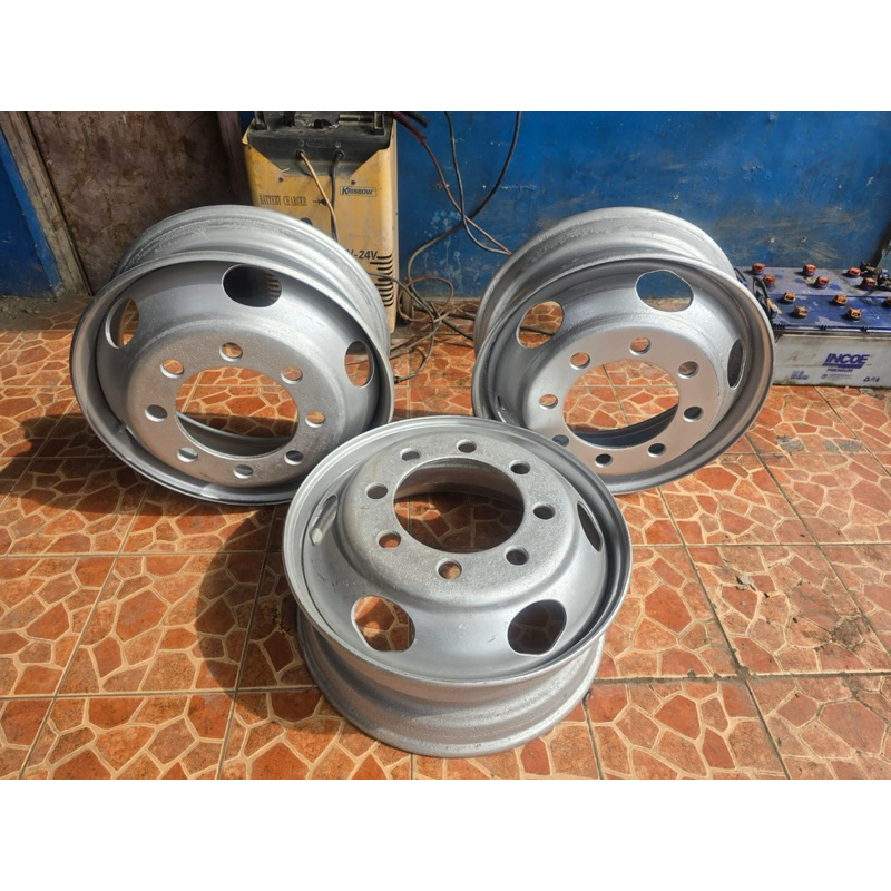VELG BAN CUBLES R20 R22.5 TRUK HINO FUSO