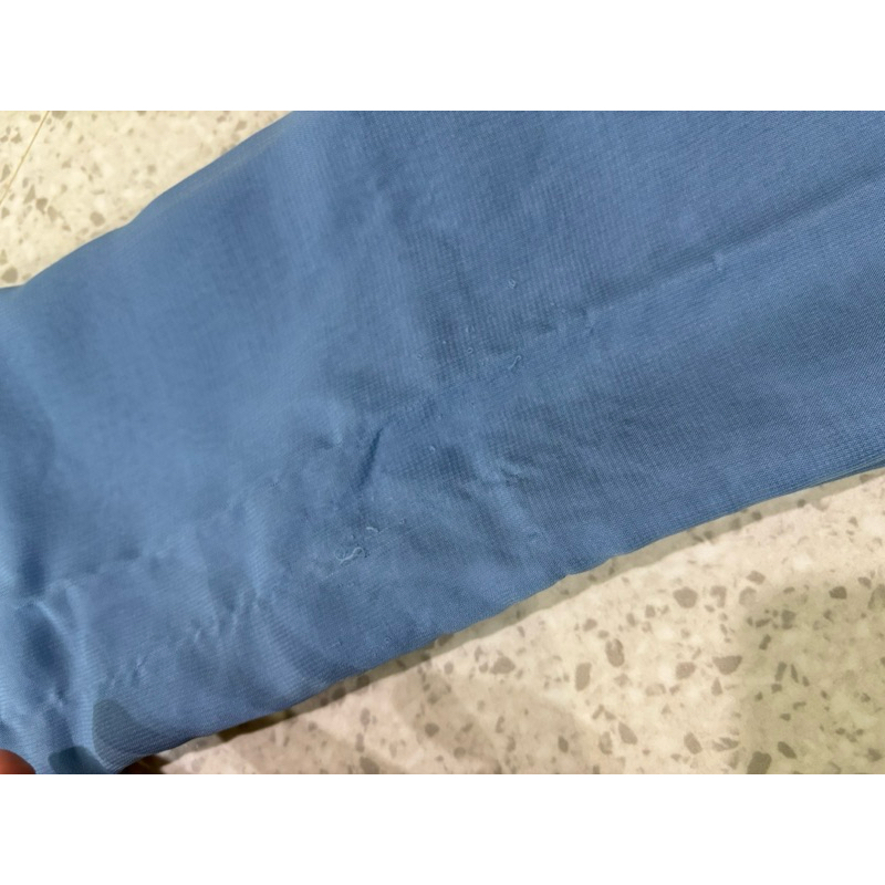 Preloved Nwe.Label Hijab Segiempat