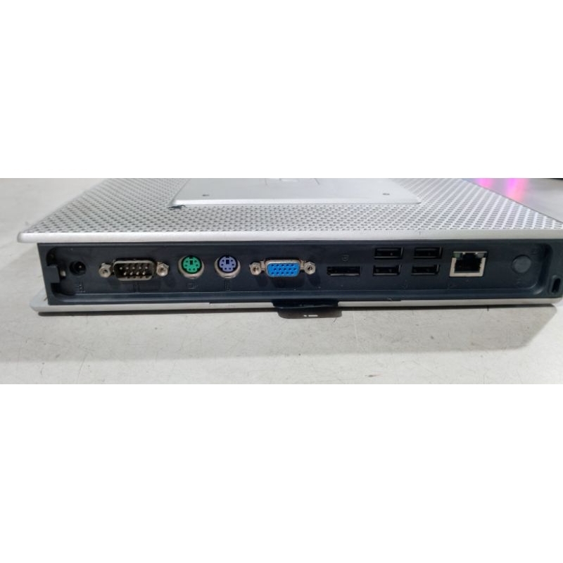 minin PC thin client hp T5740 Intel atom 1.66 ghz ram 2 GB SSD 2 GB windows 7 embeded