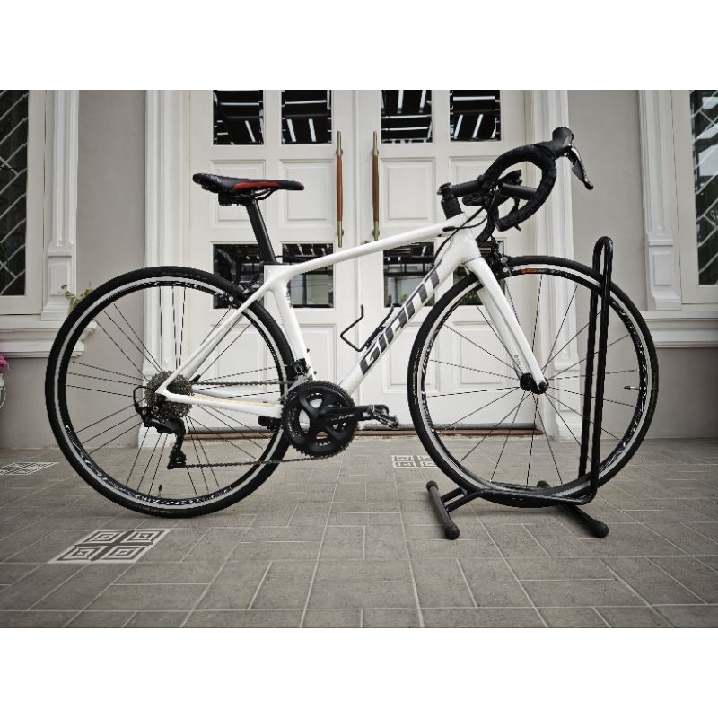 Sepeda Roadbike Giant TCR Advanced 2 KOM Rimbrake Upgrade Wheelset