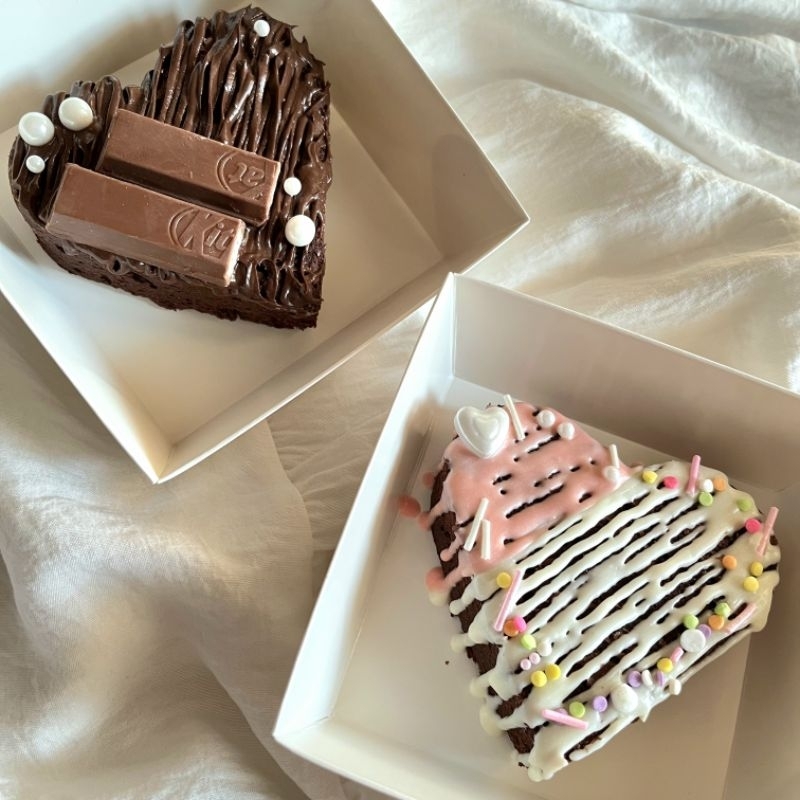 

(READY) KukasiCookies | Fudgy Bento Brownies Diameter 9 Birthday/Gift/Hampers