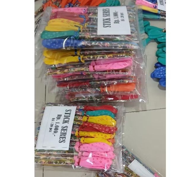 

stick ceres jajan bocil jual 1000an, harga 17k perbungkus isi 20pcs