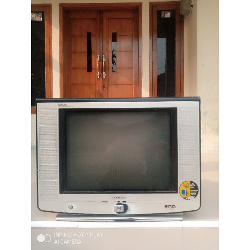 TV POLYTRON SLIM 21 IN DIGITAL DV3T2 SEKEN BERKUALITAS