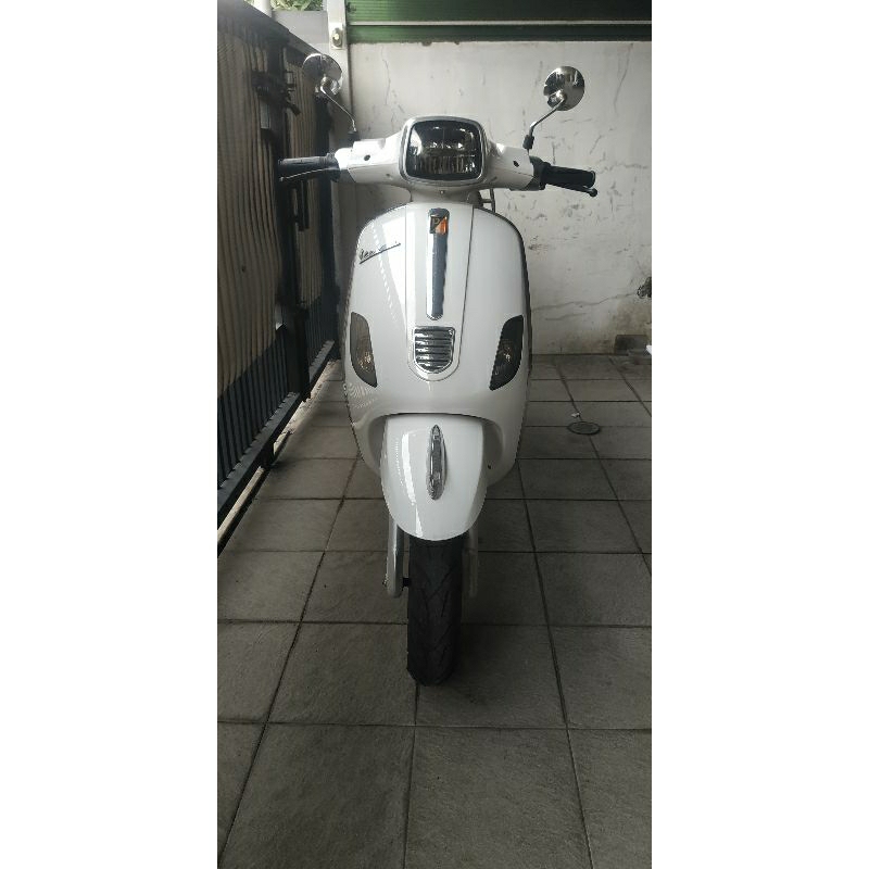 uwinfly t3s putih. bekas