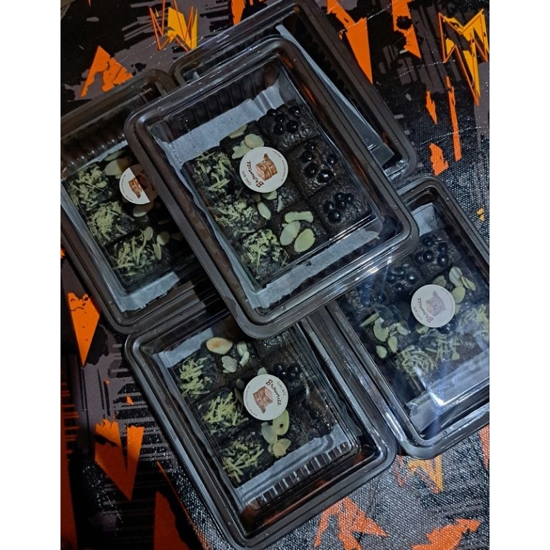 

fudgy brownies mix topping