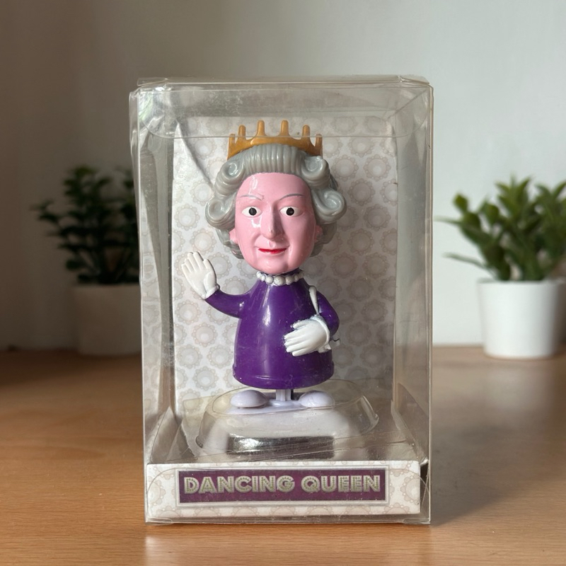 Figure Solar Panel Dancing Queen