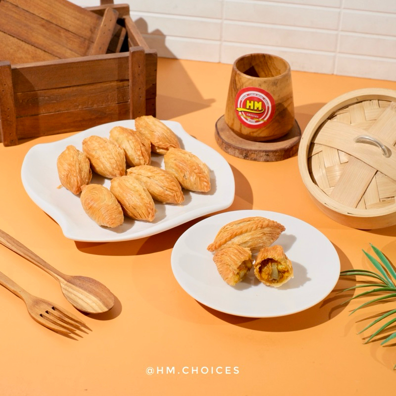

Lezatoz_Genz Chicken Curry Puff / Pastel Ayam Kare (Isi 10Pcs)