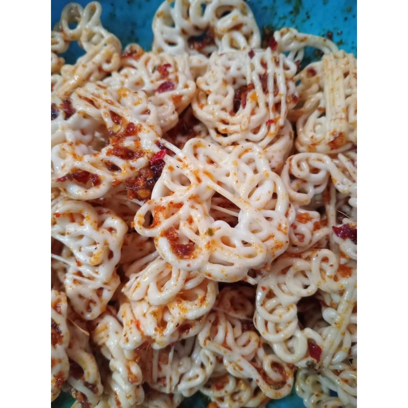 

Kerupuk seblak chili oil/ kerupuk mawar putih pedas/ kerupuk rafael pedas/ kerupuk pedas chili oil