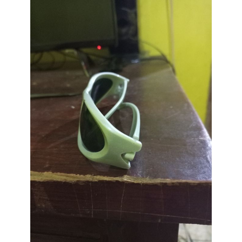kaca isi lmbt wc