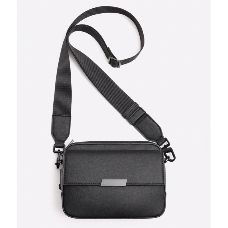 ZARA Men Textured Crossbody Bag Tas Selempang Bahu Pria Black