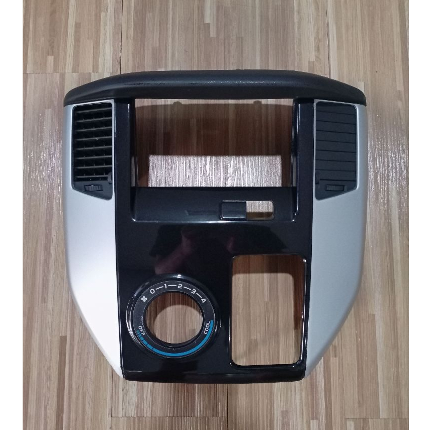 Cover Panel AC Daihatsu Luxio Original