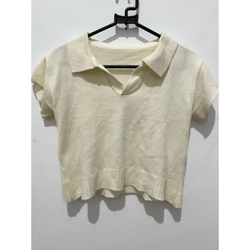 Kaos Kerah Rajut Wanita (Preloved)