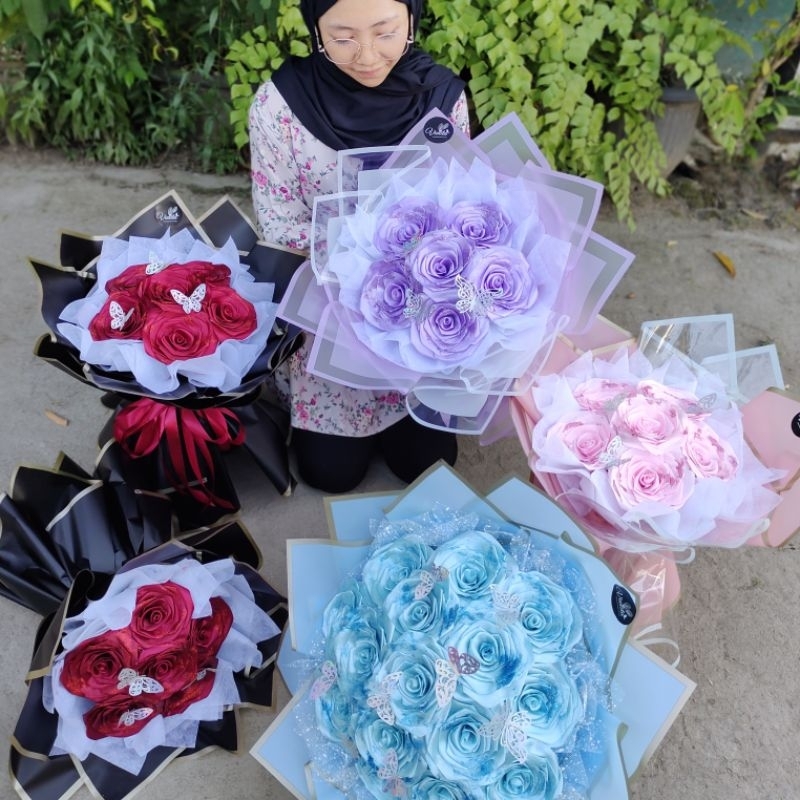 

Buket Bunga Satin (MINIMALIS GLITER)