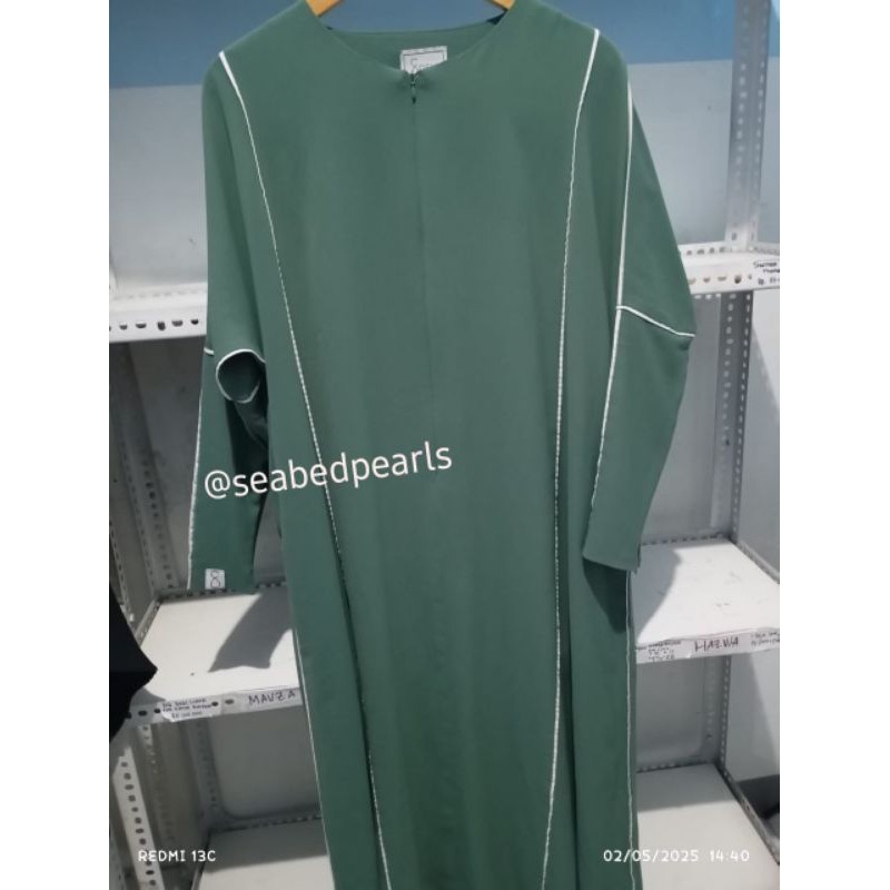 Preloved Line Abaya bysofni Deep Grass Green Nabeen Sofni