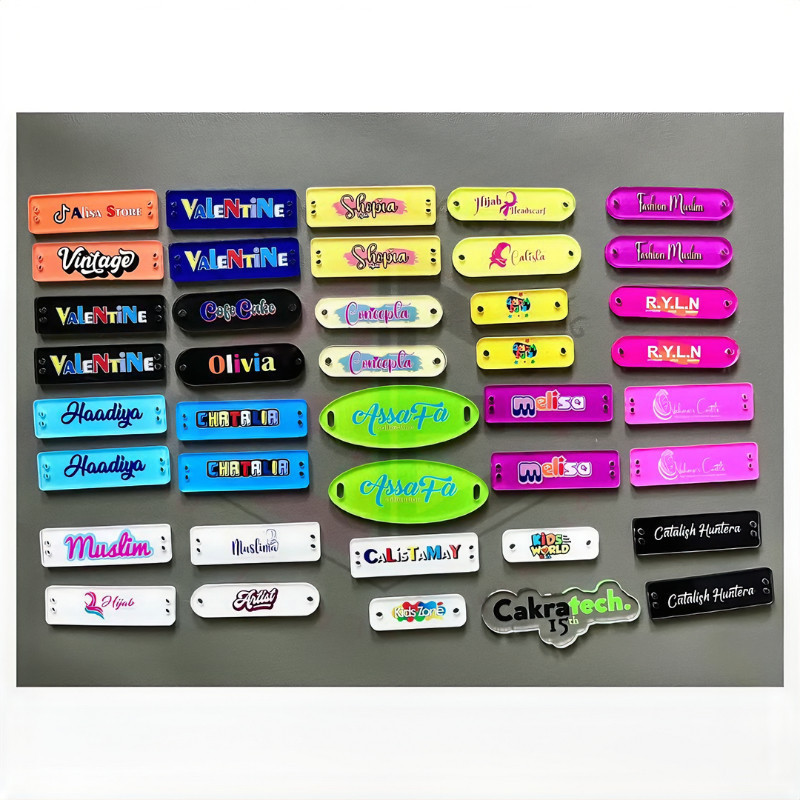 AKRILIK GRAFIS CUSTOM Akrilik custom/akrilik grafhir/akrilik kaca/label plat/label kuningan/label hi