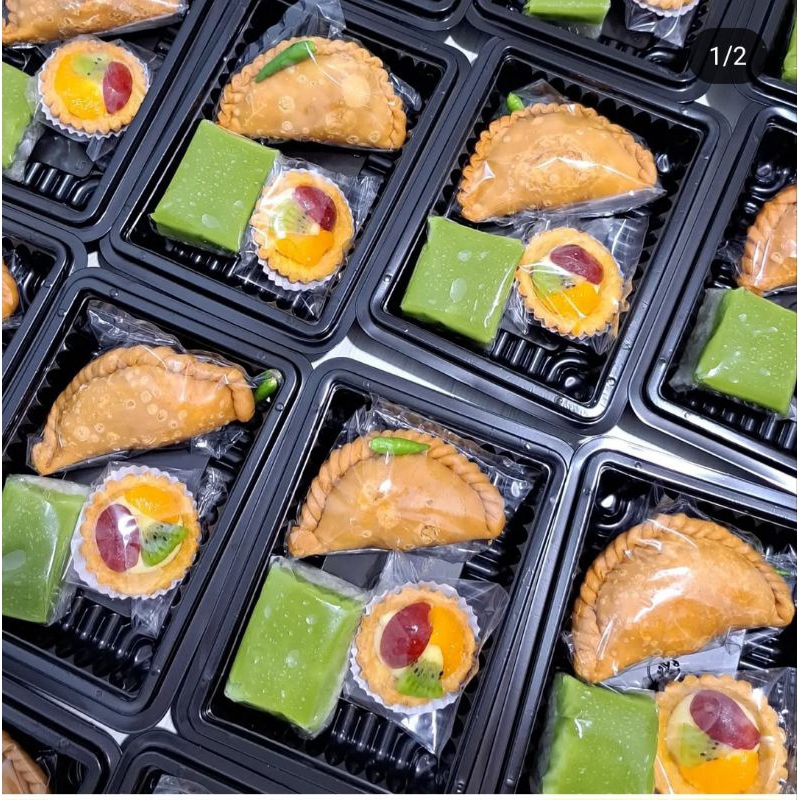 

Snack Box Kue Jajanan Pasar Tradisional
