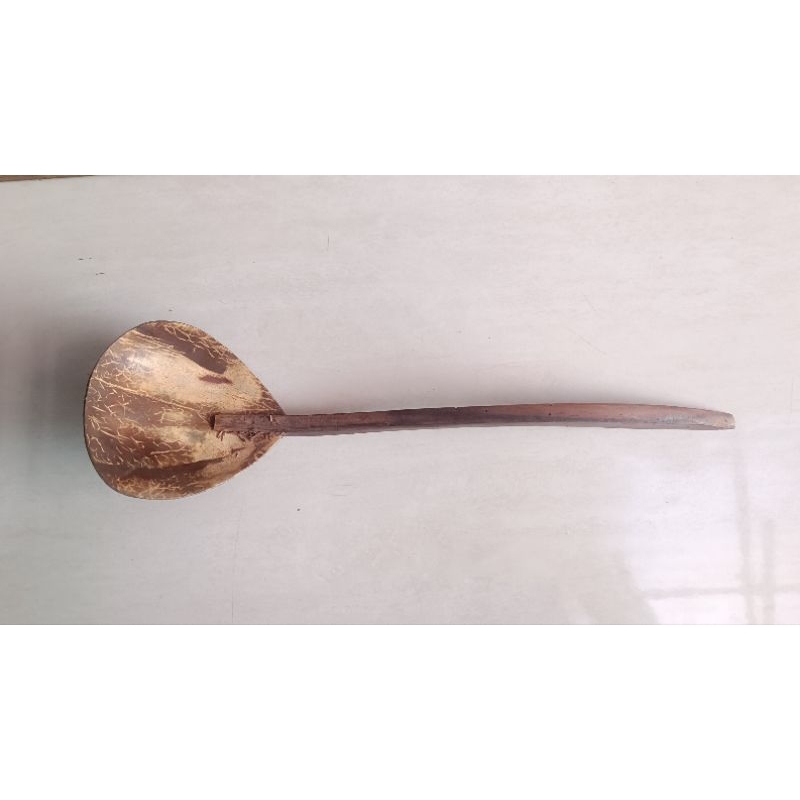 CENTONG BATOK KELAPA / IRUS KAYU / IRUS BATOK KELAPA / TEMPURUNG KELAPA