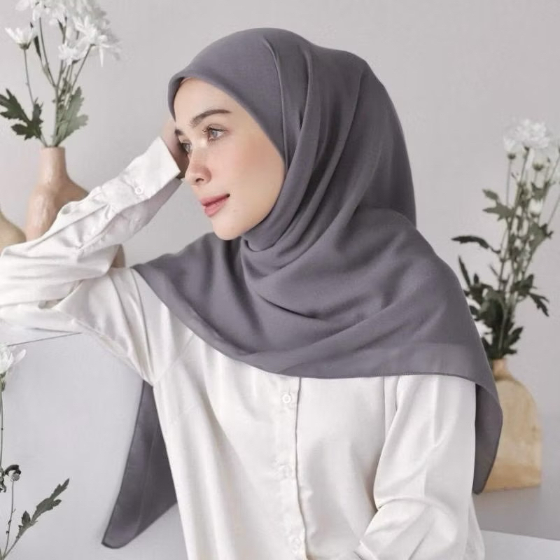 Hijab Segiempat bella Square Dark Grey Bella Square abu tua