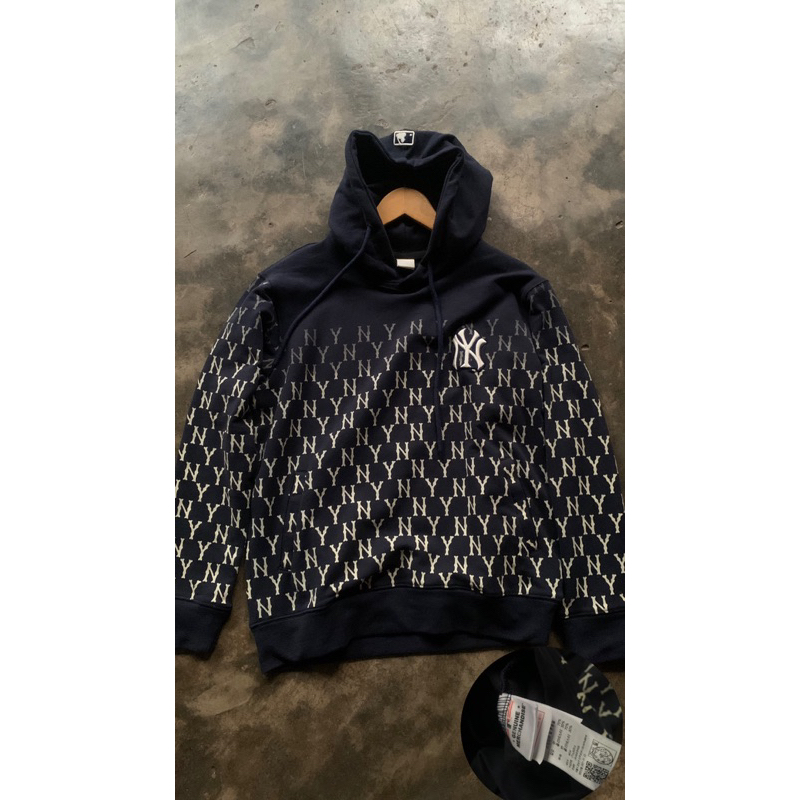 hoodie mlb monogram size M